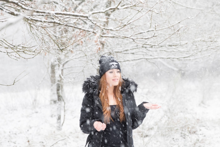 Tania-Flores-Photography-Girl-Portaits-Snow-1