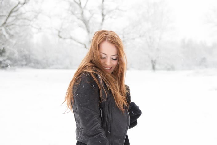 Tania-Flores-Photography-Girl-Portaits-Snow-12