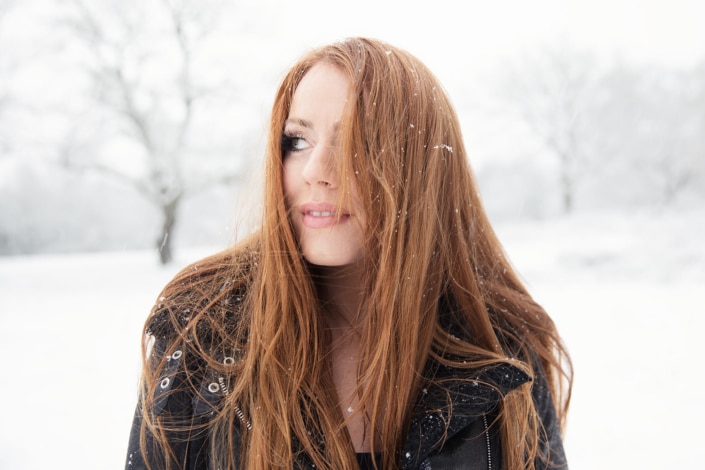 Tania-Flores-Photography-Girl-Portaits-Snow-13