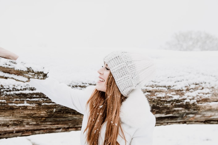 Tania-Flores-Photography-Girl-Portaits-Snow-14