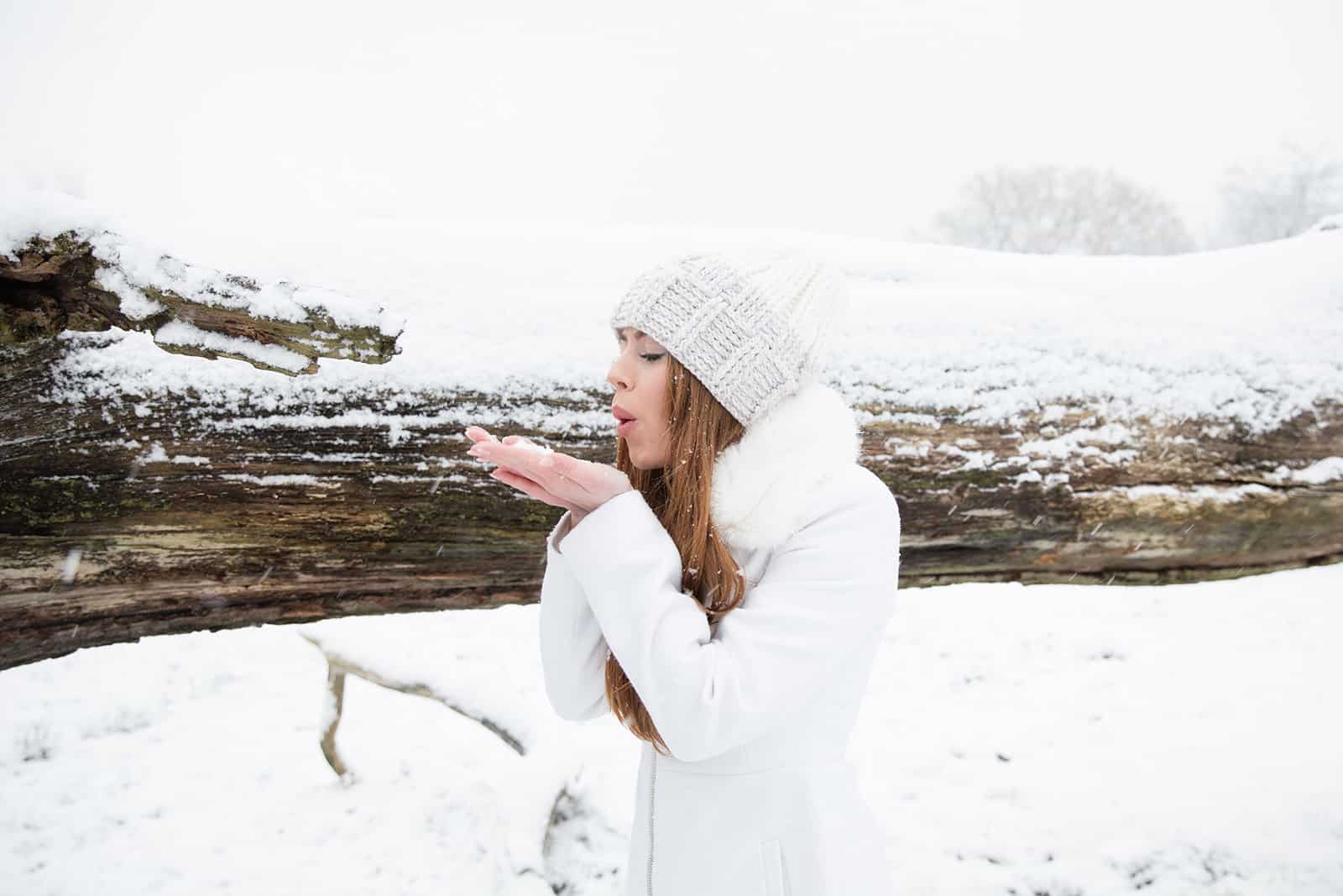 Tania-Flores-Photography-Girl-Portaits-Snow-6
